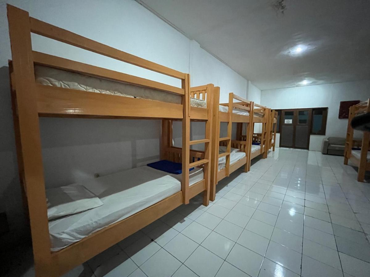 Oseania Hostel Senggigi Εξωτερικό φωτογραφία